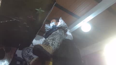 Eskela911 online show from February 2025 09:42:01 PM