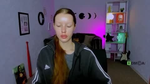 esma_shine online show from October 2025 05:57:02 AM