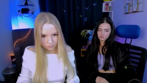 esma_shine online show from October 2025 06:03:01 PM