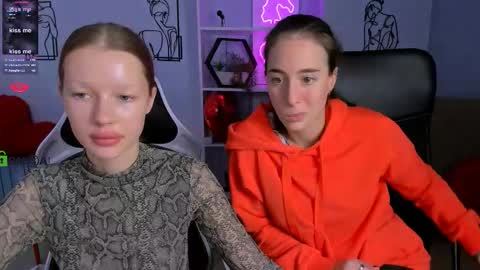 esma_shine online show from October 2025 07:13:01 PM