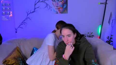 esma_shine online show from October 2025 07:48:02 PM