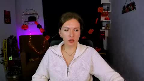 esma_shine online show from October 2025 07:40:01 AM