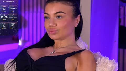 Esme online show from December 2024 02:30:02 AM