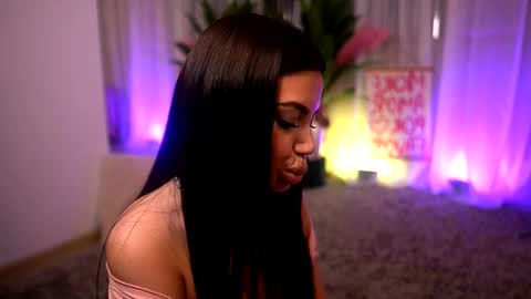 Esme online show from February 2025 06:26:02 AM
