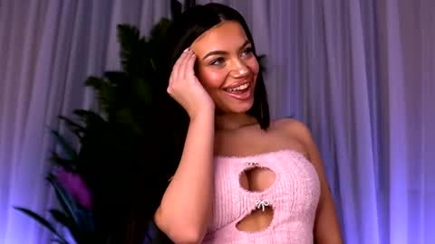 Esme online show from March 2025 08:34:01 PM