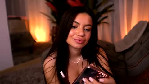 Esme online show from March 2025 03:57:01 AM