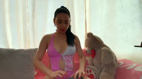 Esmeralda  online show from July 2026 01:04:02 PM
