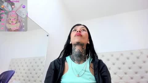 Snapshot of esmeralda_06 chatting on June 2026 03:23:01 PM esmeralda online show from June 2026 03:23:01 PM