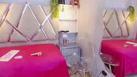 Snapshot of esmeralda_feerrer chatting on October 2025 05:13:02 PM esmeralda online show from October 2025 05:13:02 PM