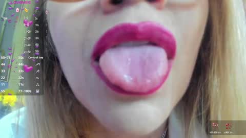 Snapshot of esmeralda_oikos chatting on March 2025 08:43:02 PM Esmeralda .INDEPENDENT MODEL online Monday to Saturday 3 pm Chicago online show from March 2025 08:43:02 PM