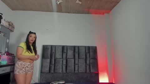 Perla online show from February 2026 04:51:02 AM