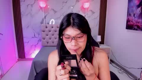 Esmeralda  online show from January 2026 11:36:01 AM