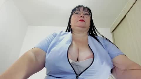 Esmeralda online show from March 2025 12:33:02 PM