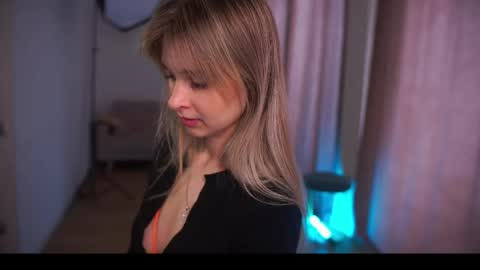 How was your Christmas online show from April 2026 04:19:01 AM