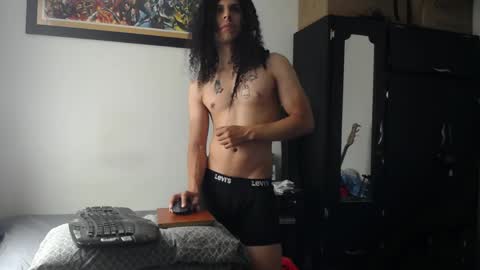 Esnider online show from June 2026 04:12:01 PM