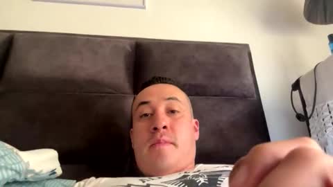 esteban121222 online show from January 2026 01:16:02 PM