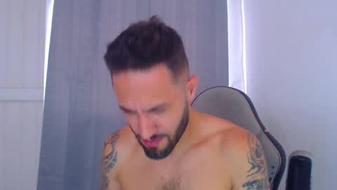 esteban online show from December 2024 06:45:01 PM