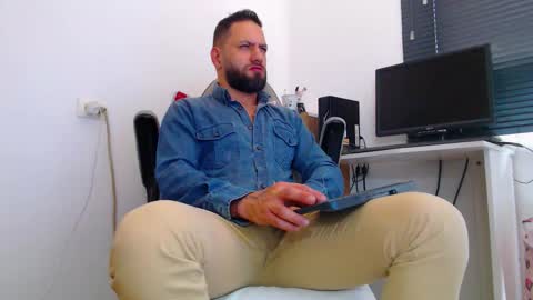 esteban online show from March 2026 05:27:02 PM