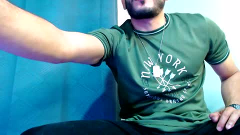 Snapshot of esteban_fer chatting on December 2024 02:00:01 PM Esteban Fernandez online show from December 2024 02:00:01 PM