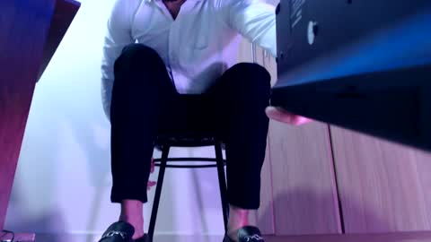 Snapshot of esteban_fer chatting on January 2025 12:54:02 AM Esteban Fernandez online show from January 2025 12:54:02 AM