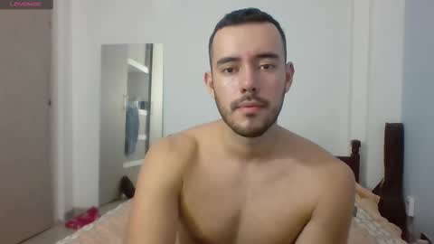 Esteban Reyes  independent model online show from November 2025 01:50:02 AM