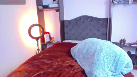 ESTEBAN online show from December 2024 10:21:02 PM