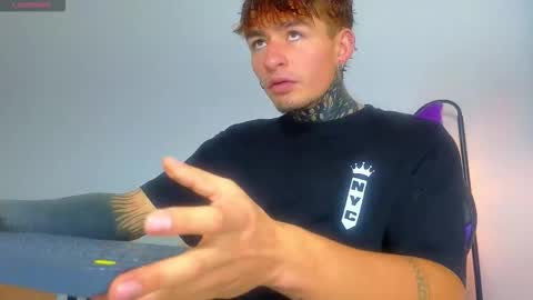 Esteban independent model online show from November 2025 10:36:01 PM