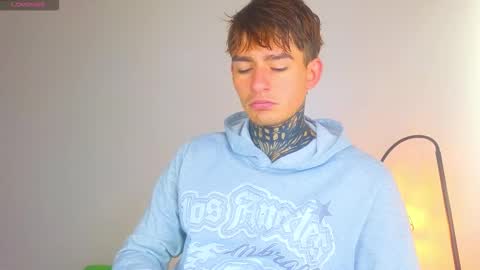 Esteban independent model online show from January 2026 01:06:02 PM