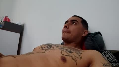 estebanmed92 online show from February 2026 05:57:02 PM