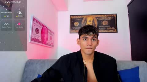 Snapshot of estebanperez_ chatting on December 2024 03:15:01 PM Esteban online show from December 2024 03:15:01 PM
