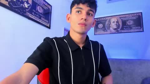 Snapshot of estebanperez_ chatting on January 2025 12:02:02 PM Esteban online show from January 2025 12:02:02 PM