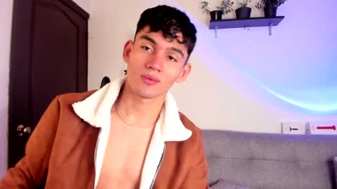 Snapshot of estebanperez_ chatting on January 2025 01:07:01 PM Esteban online show from January 2025 01:07:01 PM