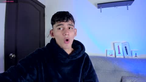 Snapshot of estebanperez_ chatting on February 2025 10:22:02 PM Esteban online show from February 2025 10:22:02 PM