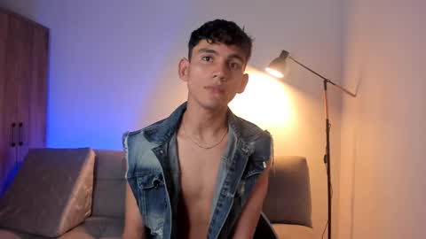 Snapshot of estebanperez_ chatting on February 2025 10:25:01 PM Esteban online show from February 2025 10:25:01 PM