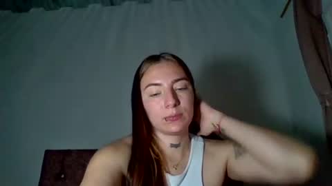 Snapshot of estefa1 chatting on June 2026 04:43:02 AM estefa1 online show from June 2026 04:43:02 AM