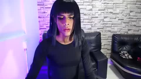 estefani robles online show from April 2026 11:29:01 PM