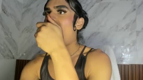 estefani robles online show from June 2026 12:57:01 AM