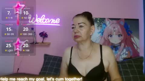 estefania_344 online show from October 2025 01:44:01 PM