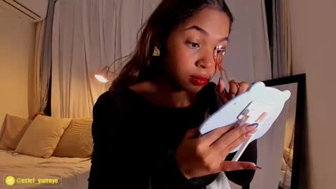 Snapshot of estefy_arroyo1 chatting on October 2025 06:23:02 AM estefy_arroyo1 online show from October 2025 06:23:02 AM