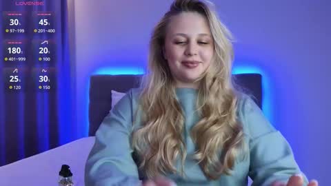 Estella online show from October 2025 05:55:02 PM