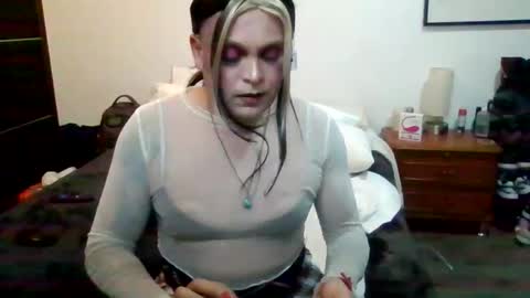 Estephanie Aguilar online show from October 2025 08:20:02 AM