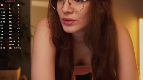 Snapshot of ester_hill chatting on November 2025 10:20:02 PM Ester online show from November 2025 10:20:02 PM