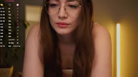 Ester online show from April 2026 03:09:02 AM