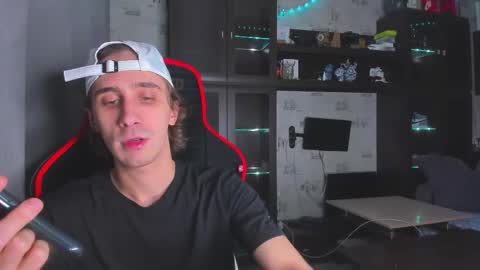 LOUIS online show from November 2025 02:28:02 AM