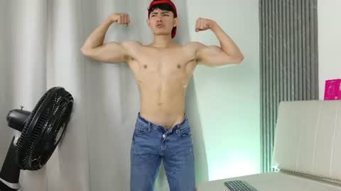 Snapshot of estill_hunk chatting on July 2026 08:29:02 PM Estill online show from July 2026 08:29:02 PM