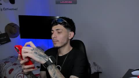 estivenvel online show from November 2025 05:45:02 PM