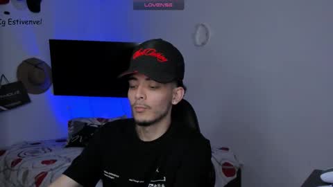 estivenvel online show from November 2025 05:14:01 PM