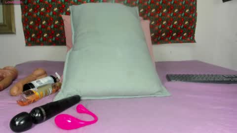 Snapshot of estrella_hanks_ chatting on January 2025 11:59:01 AM Estrella online show from January 2025 11:59:01 AM