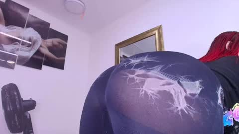 Snapshot of estrella_hanks_ chatting on February 2025 12:00:01 PM Estrella online show from February 2025 12:00:01 PM