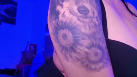 Snapshot of estrella_hanks_ chatting on September 2025 11:54:01 AM Estrella online show from September 2025 11:54:01 AM